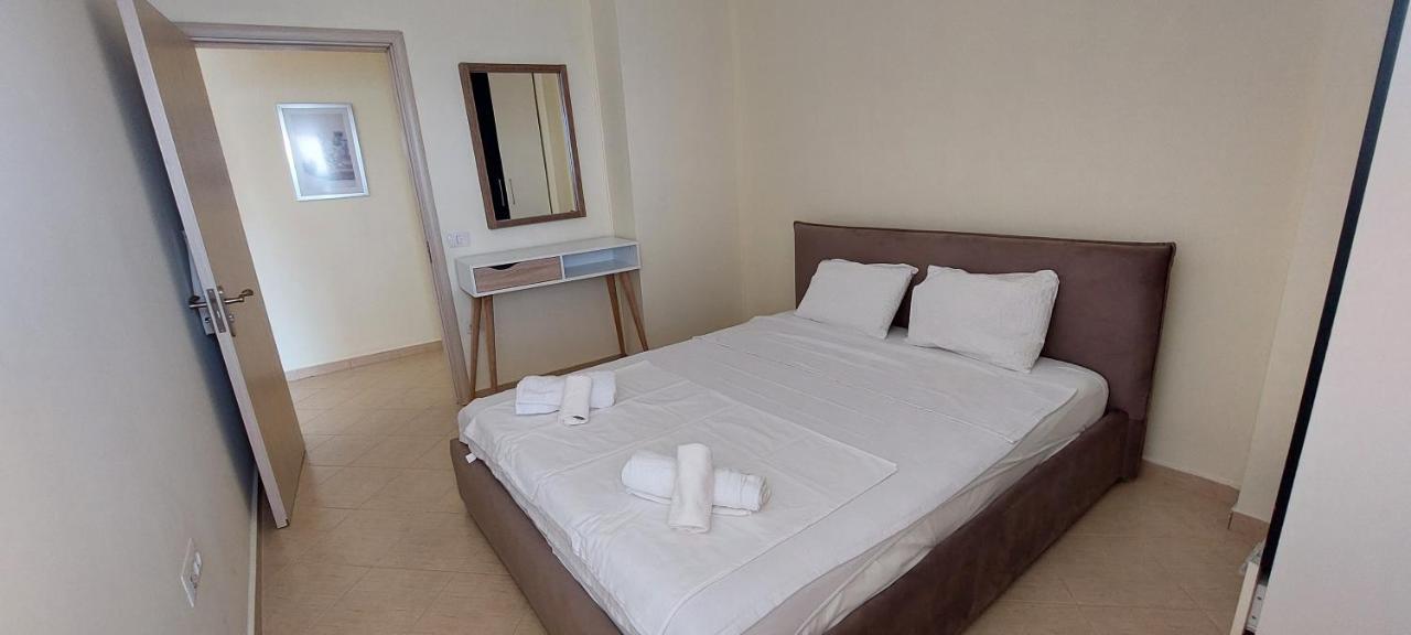 Kledia'S Apartment Durres Ngoại thất bức ảnh